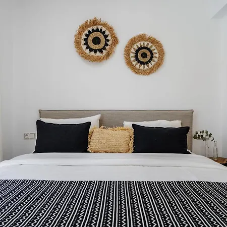 Maison Solea, Pláka