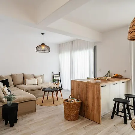 Maison Solea, Plaka Naxos City