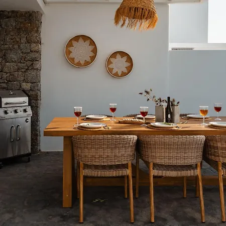 Villa Maison Solea, Plaka