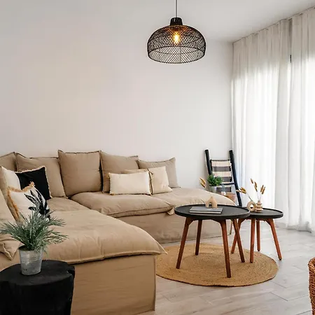 Villa Maison Solea, Plaka